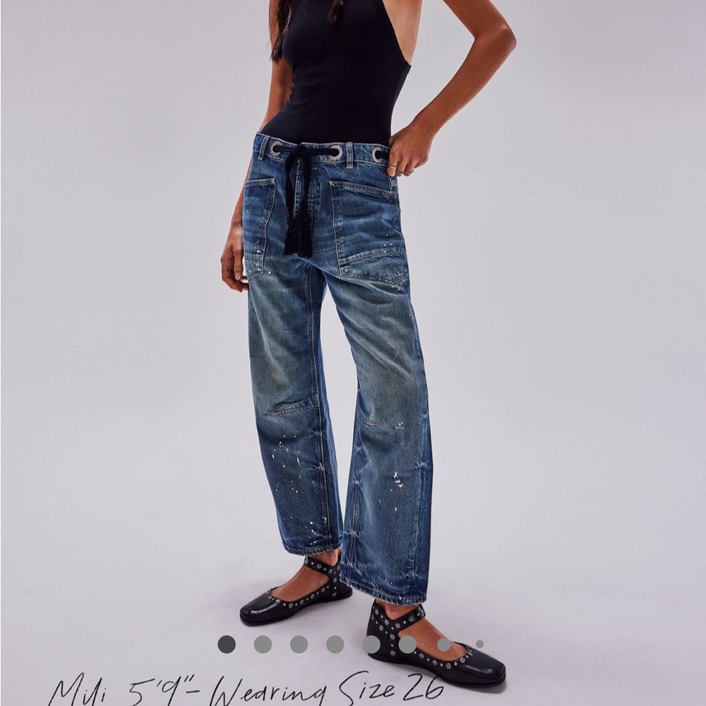 Free people see the free moxie pull on barrel jeans Sz 27 color timeless blue